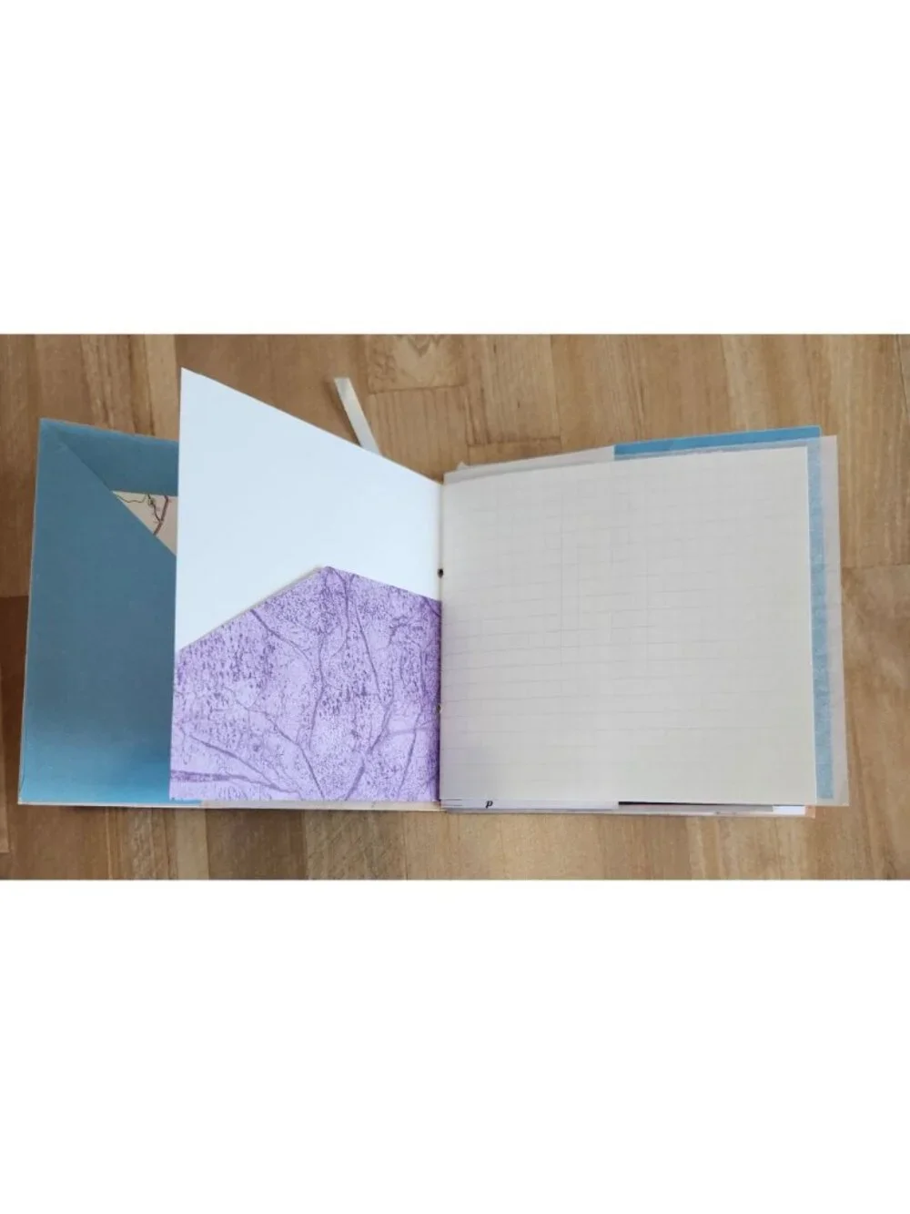 Junk journal Handmade 64 pages Colorful